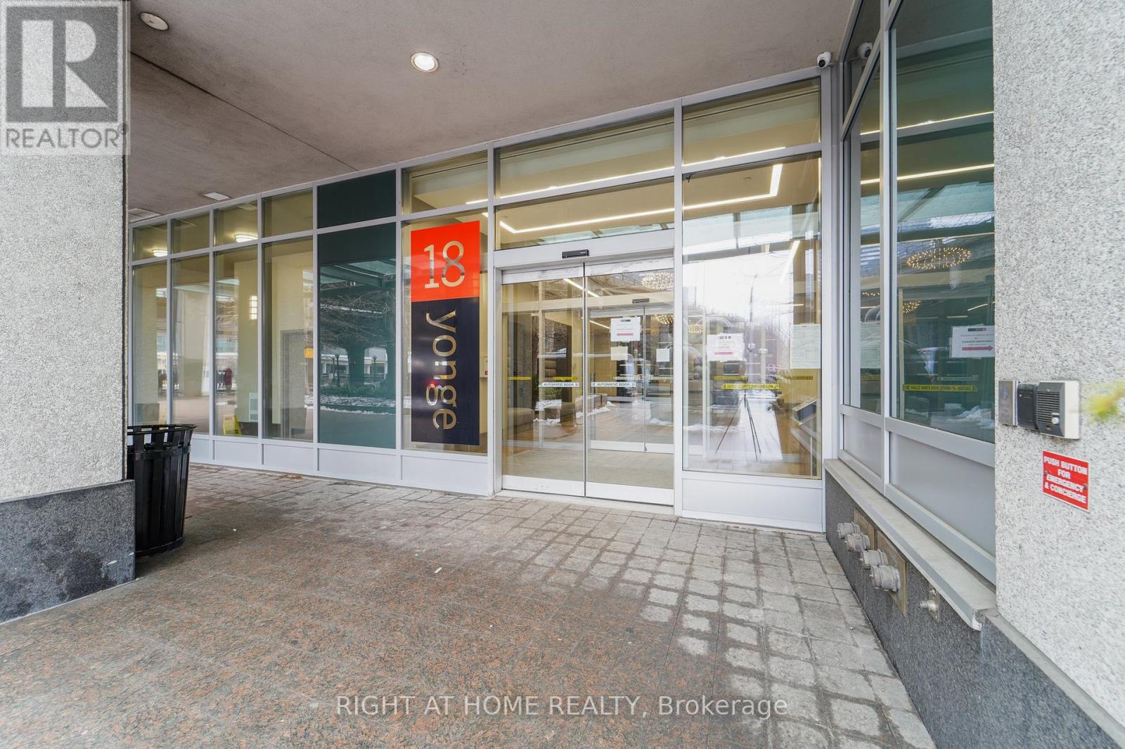 2315 - 18 Yonge Street, Toronto, Ontario  M5E 1Z8 - Photo 4 - C12408864