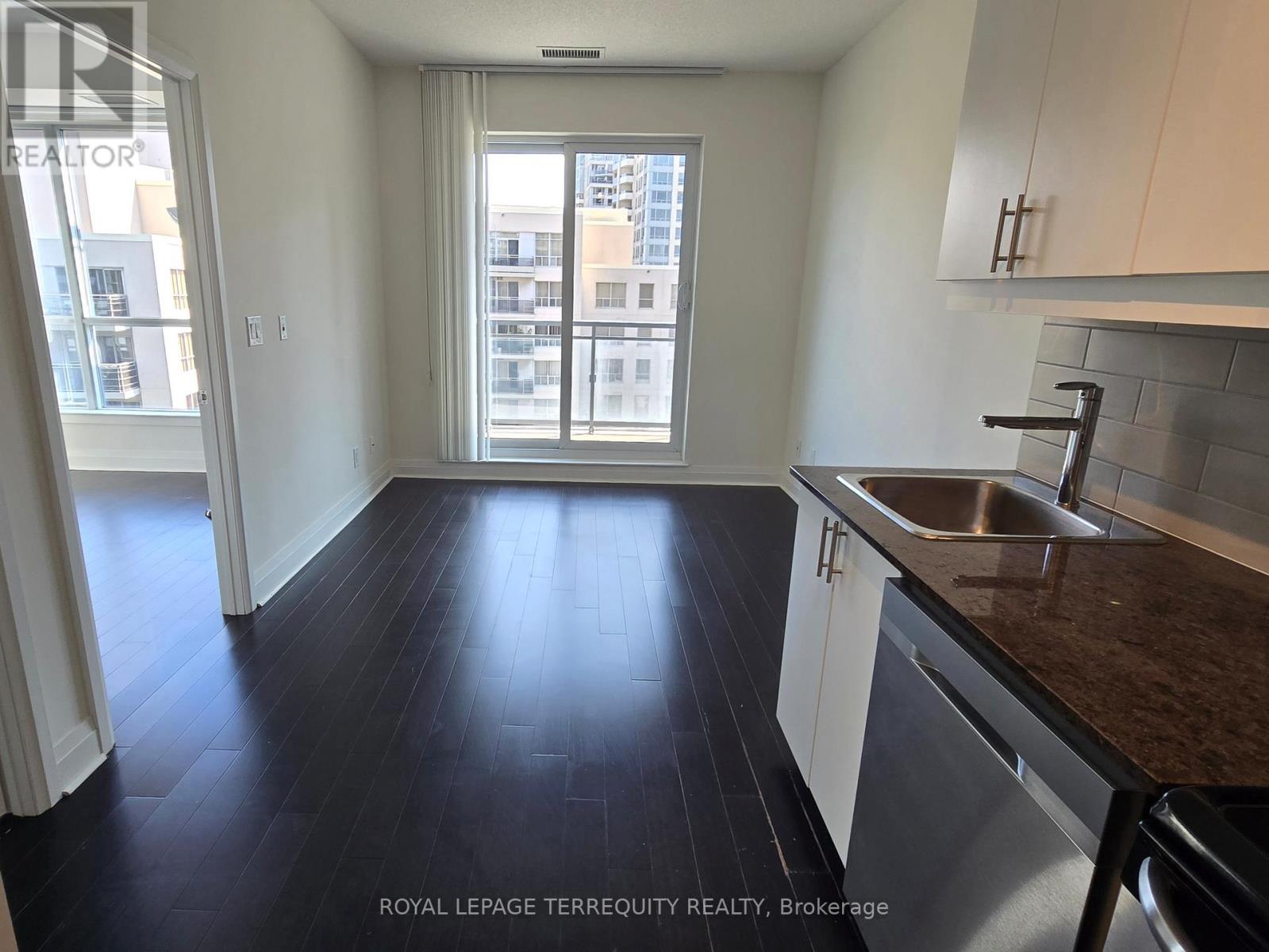 601 - 17 Kenaston Gardens, Toronto, Ontario  M2K 0B9 - Photo 9 - C12408891