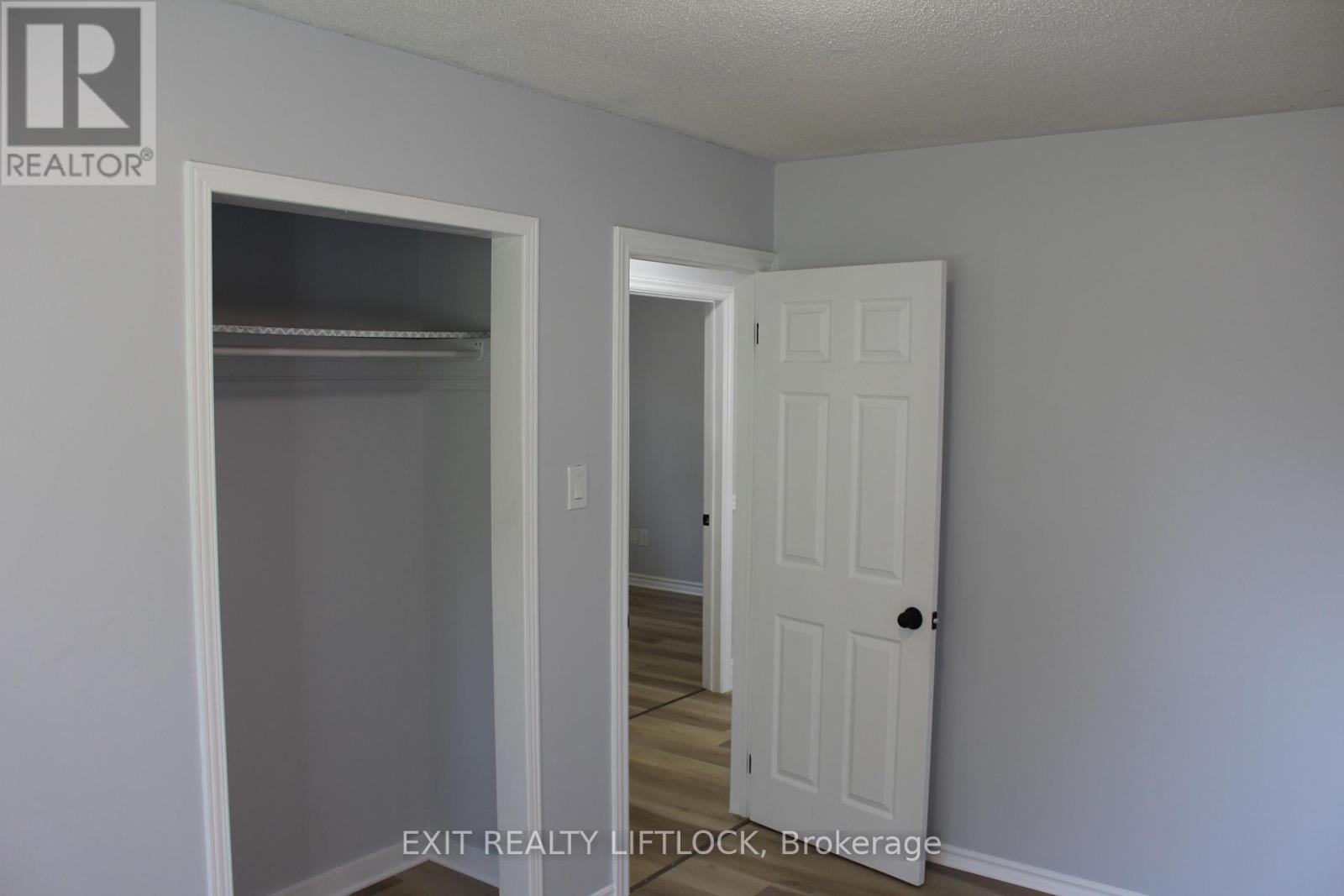 166 Stewart Street, Peterborough, Ontario  K9J 3M5 - Photo 10 - X12408920