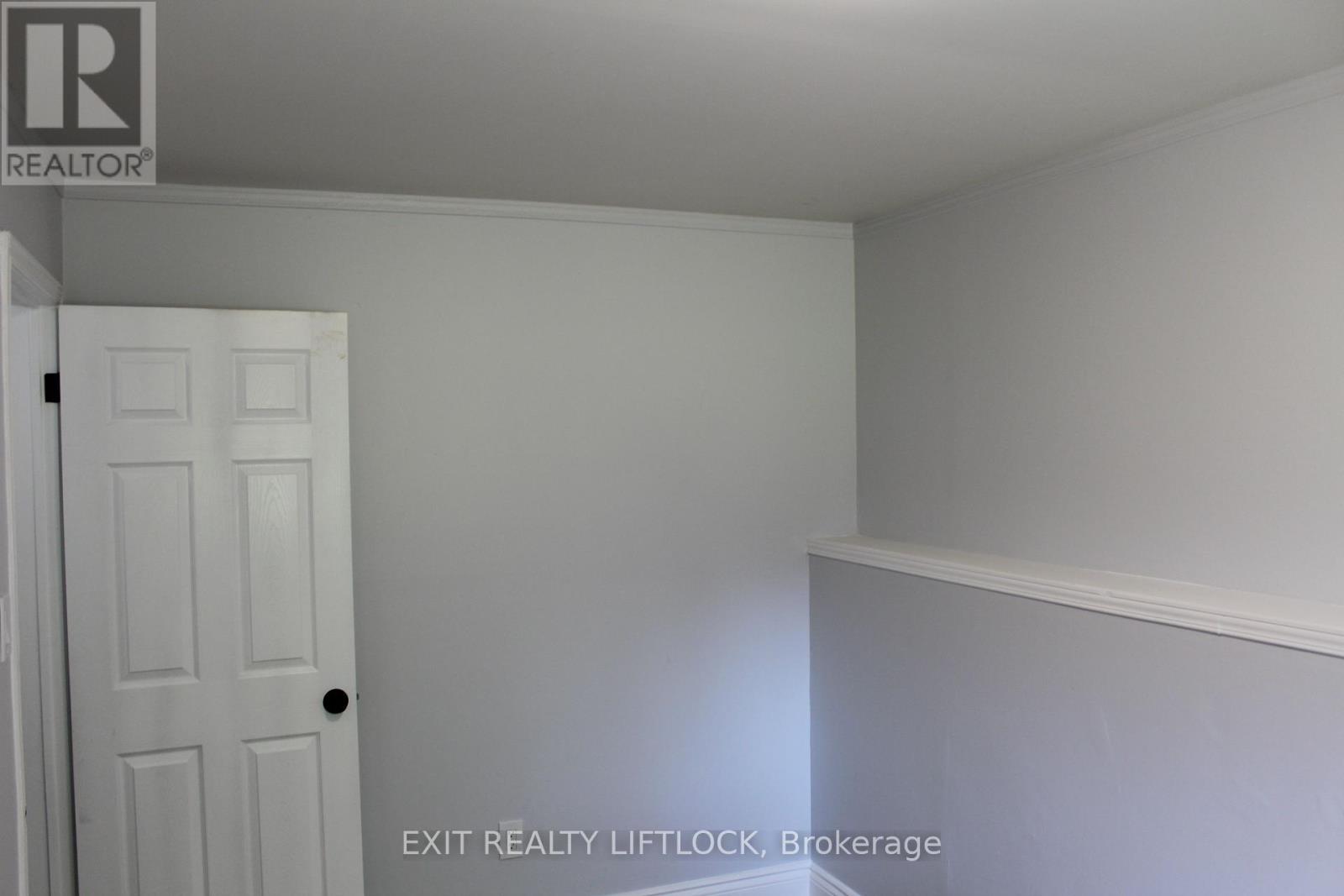 166 Stewart Street, Peterborough, Ontario  K9J 3M5 - Photo 17 - X12408920