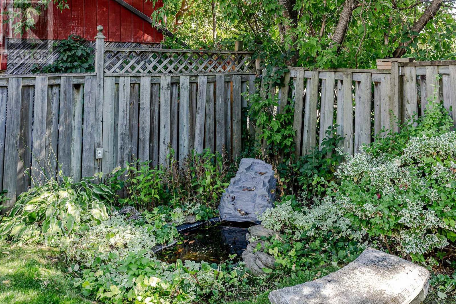 287 Mcgill Street, Peterborough, Ontario  K9J 1W4 - Photo 41 - X12409049