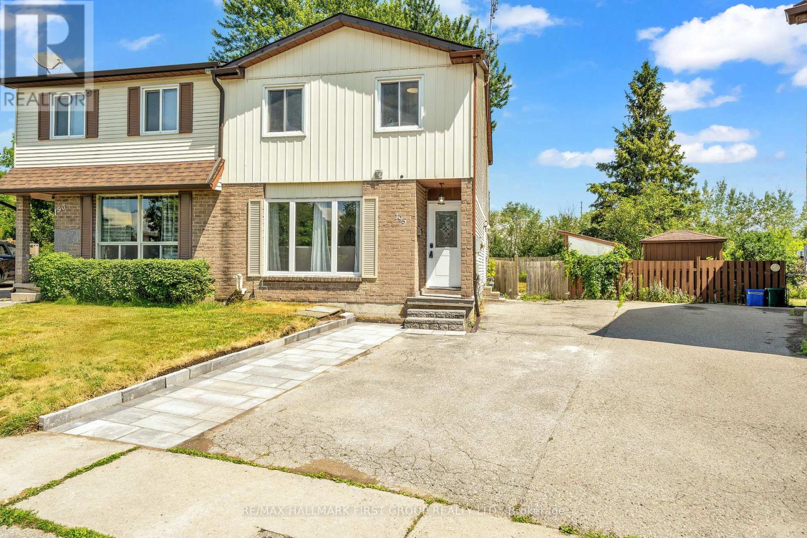 195 Castlebar Crescent, Oshawa (Vanier), Ontario  L1J 7B3 - Photo 3 - E12408837