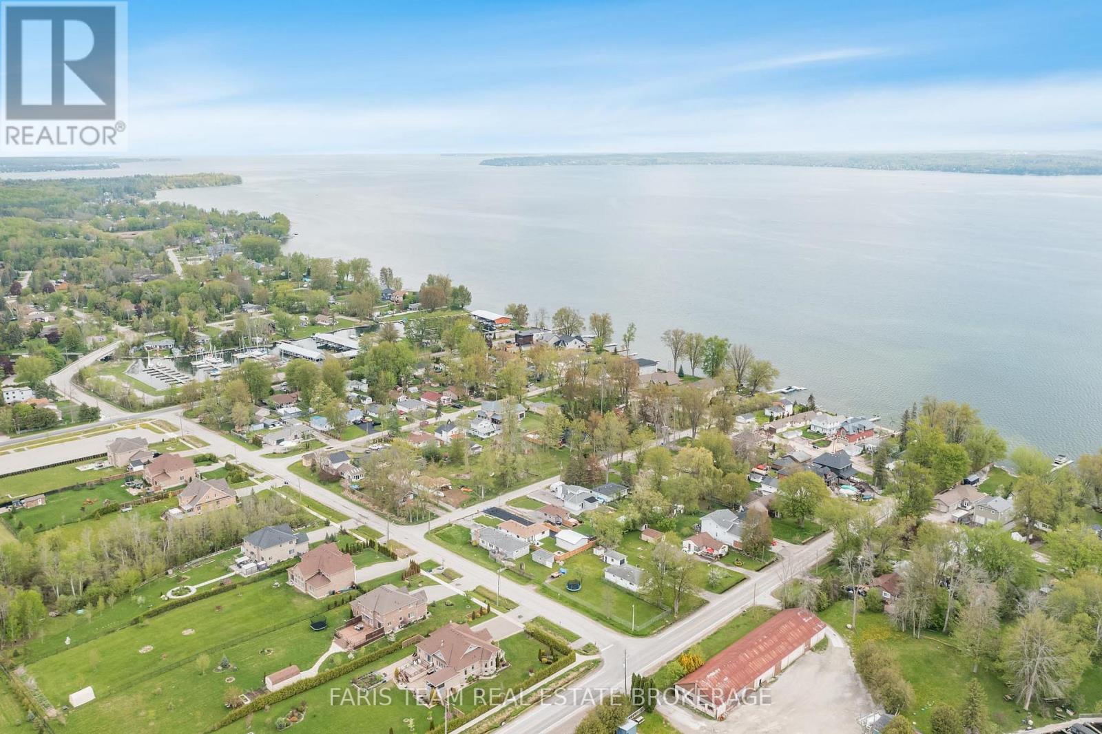 1135 Poplar Drive, Innisfil, Ontario  L0L 1R0 - Photo 31 - N12408833