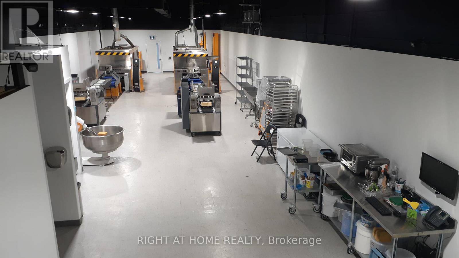 4 - 2050 Steeles Avenue W, Vaughan, Ontario  L4K 2V1 - Photo 4 - N12408841