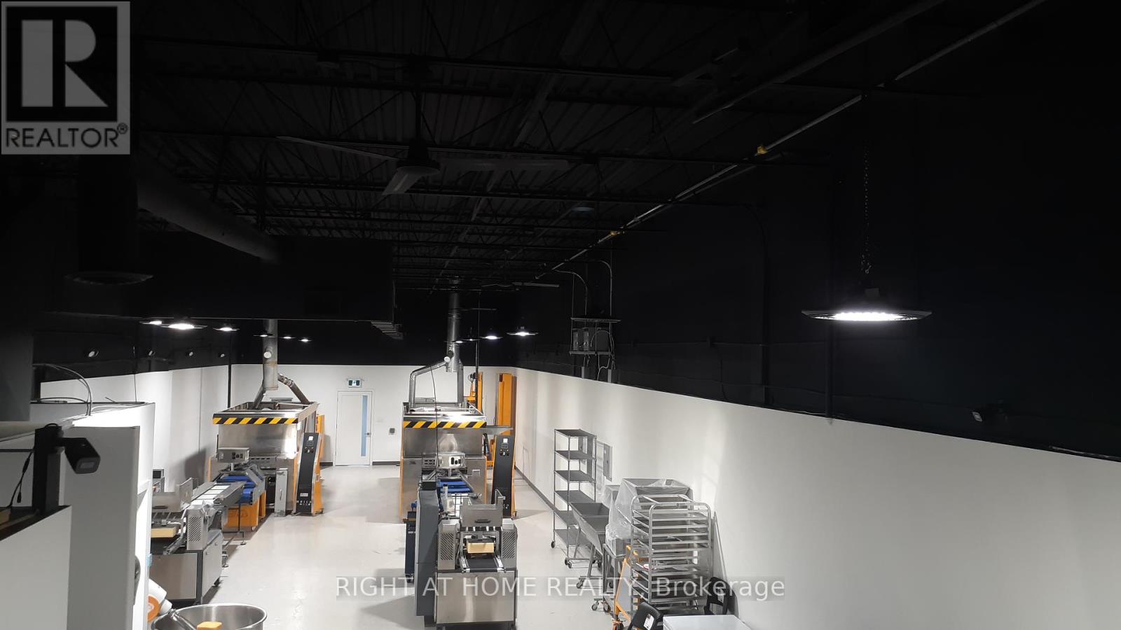 4 - 2050 Steeles Avenue W, Vaughan, Ontario  L4K 2V1 - Photo 7 - N12408841