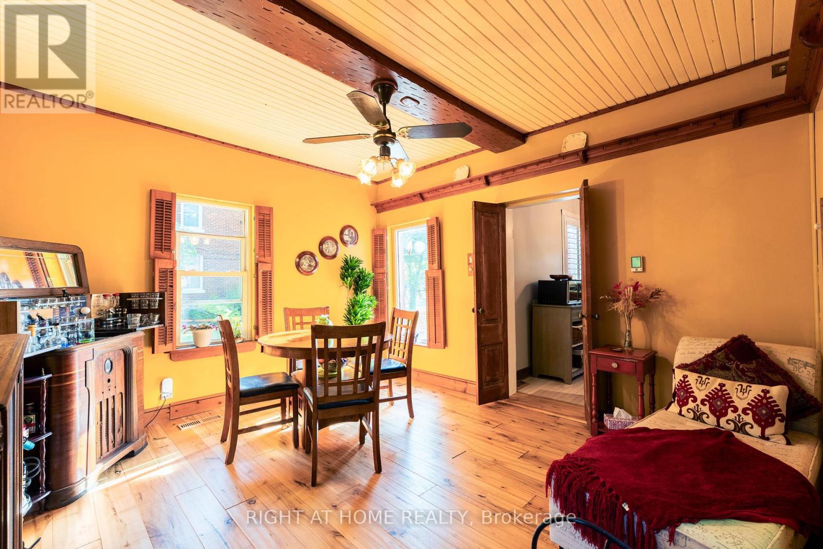 220 Barrie Street, Essa (Thornton), Ontario  L0L 2N0 - Photo 12 - N12408844