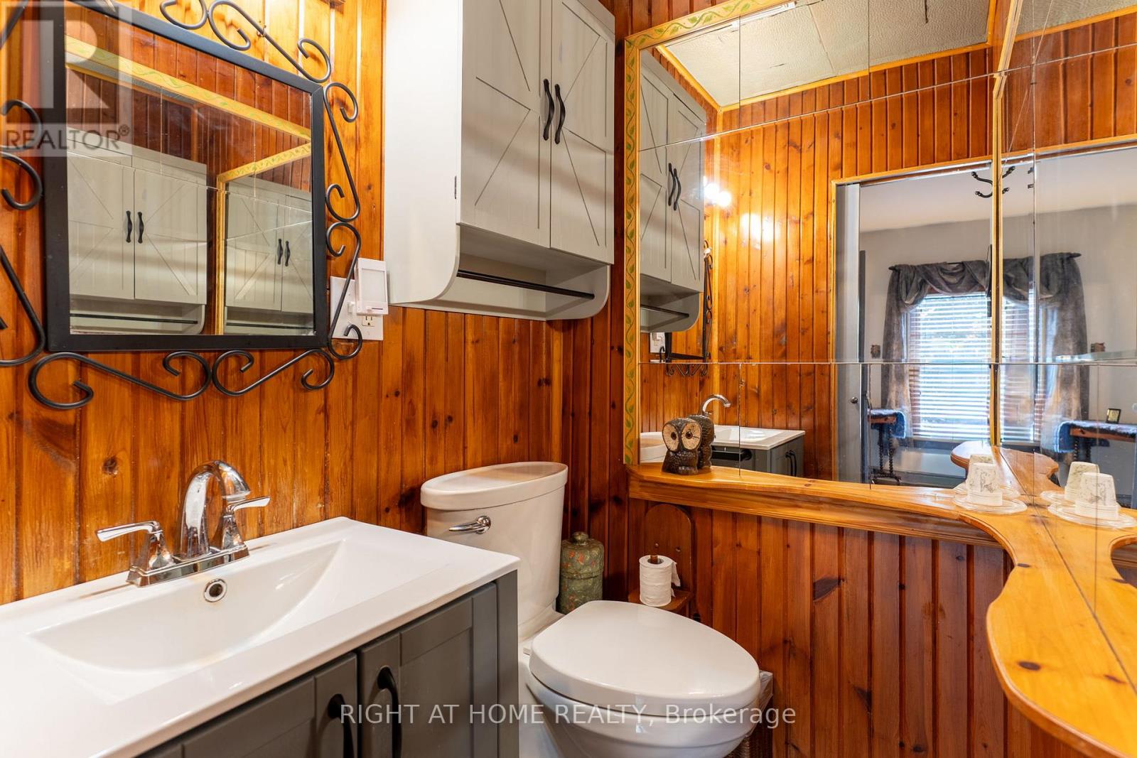 220 Barrie Street, Essa (Thornton), Ontario  L0L 2N0 - Photo 17 - N12408844
