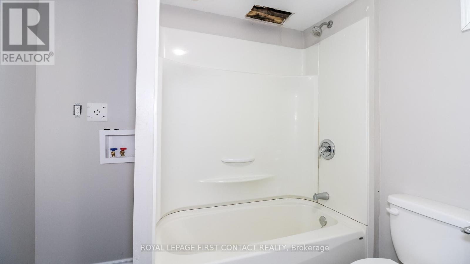 24 Howard Avenue, Tiny, Ontario  L0L 2T0 - Photo 34 - S12408791