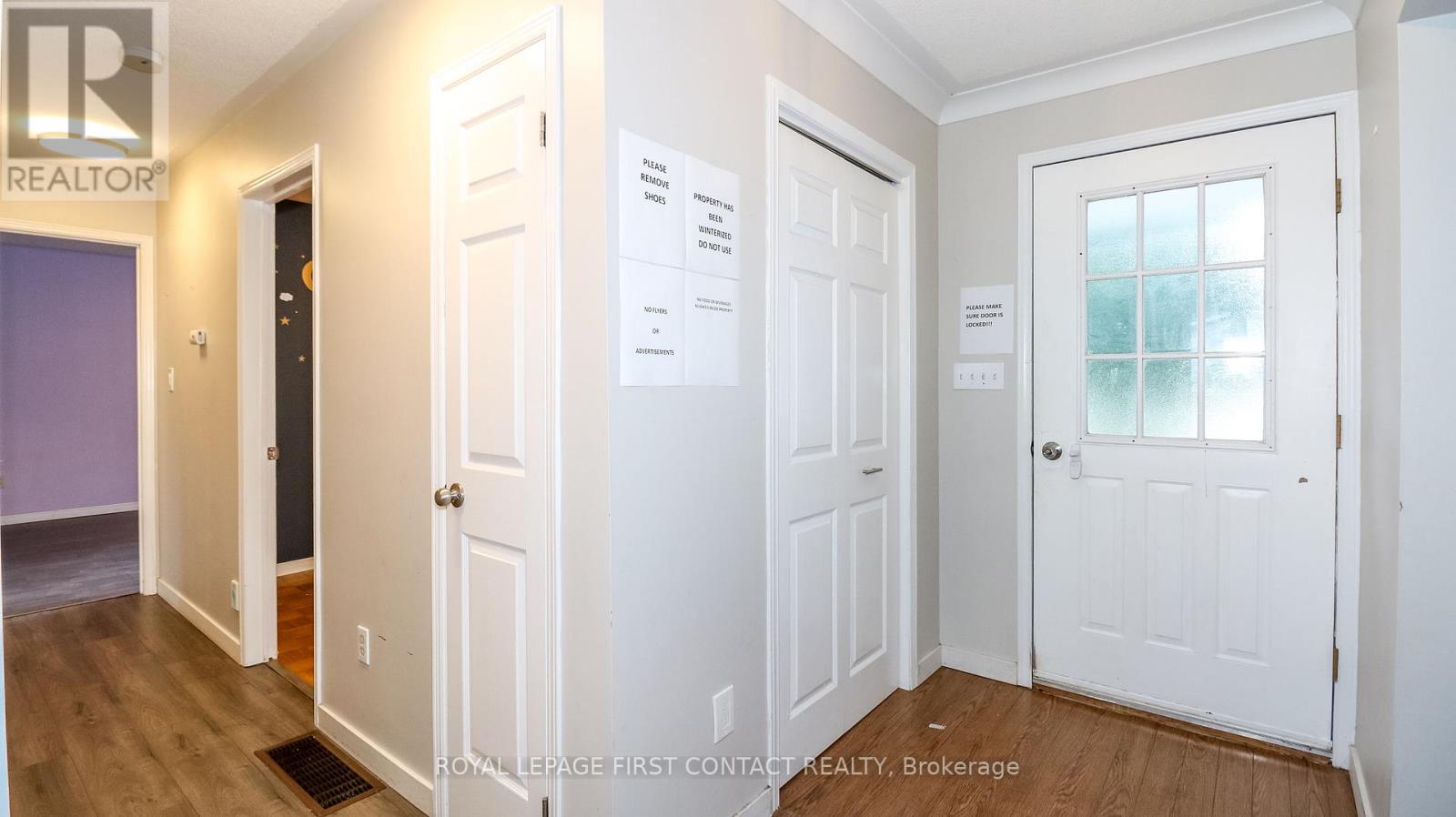 24 Howard Avenue, Tiny, Ontario  L0L 2T0 - Photo 4 - S12408791