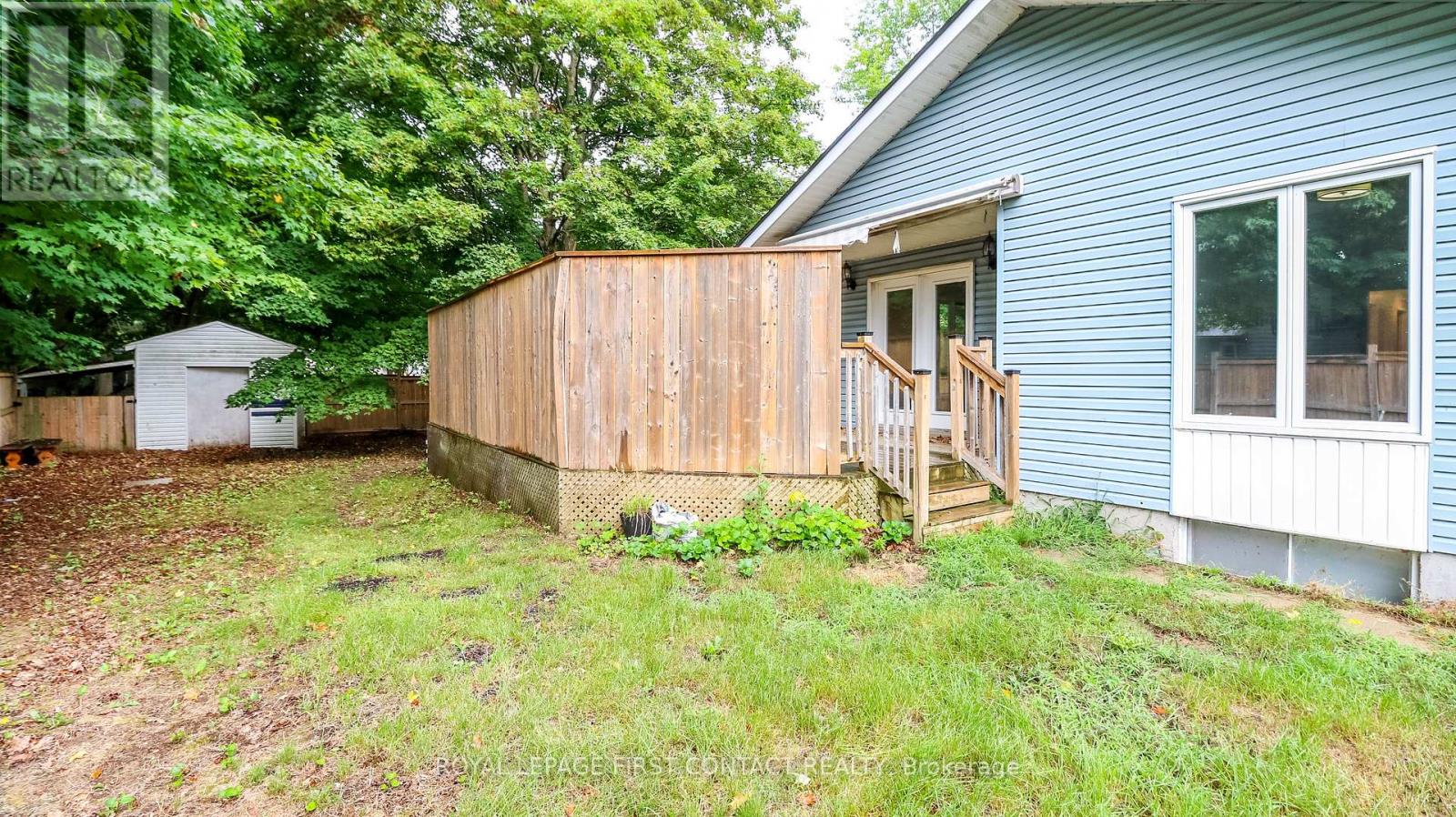 24 Howard Avenue, Tiny, Ontario  L0L 2T0 - Photo 40 - S12408791