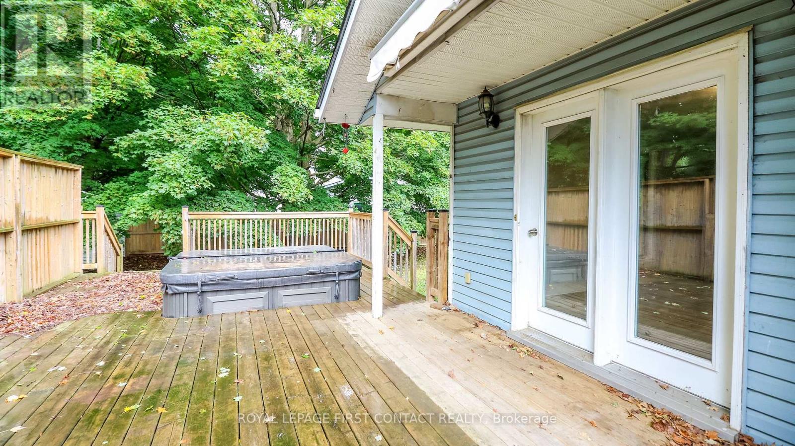 24 Howard Avenue, Tiny, Ontario  L0L 2T0 - Photo 41 - S12408791