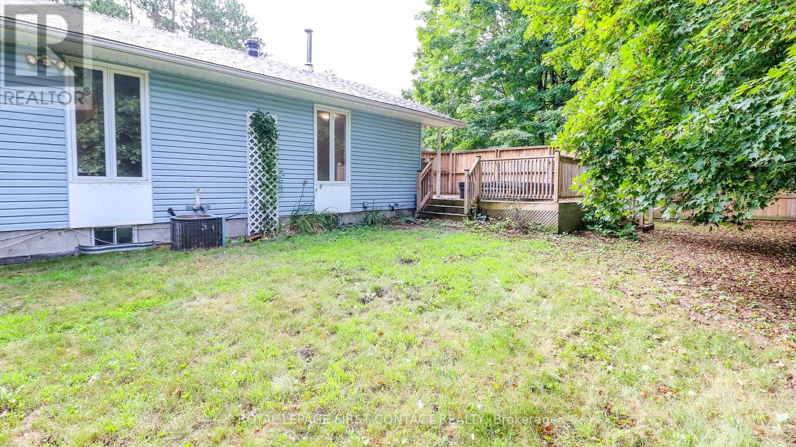 24 Howard Avenue, Tiny, Ontario  L0L 2T0 - Photo 44 - S12408791