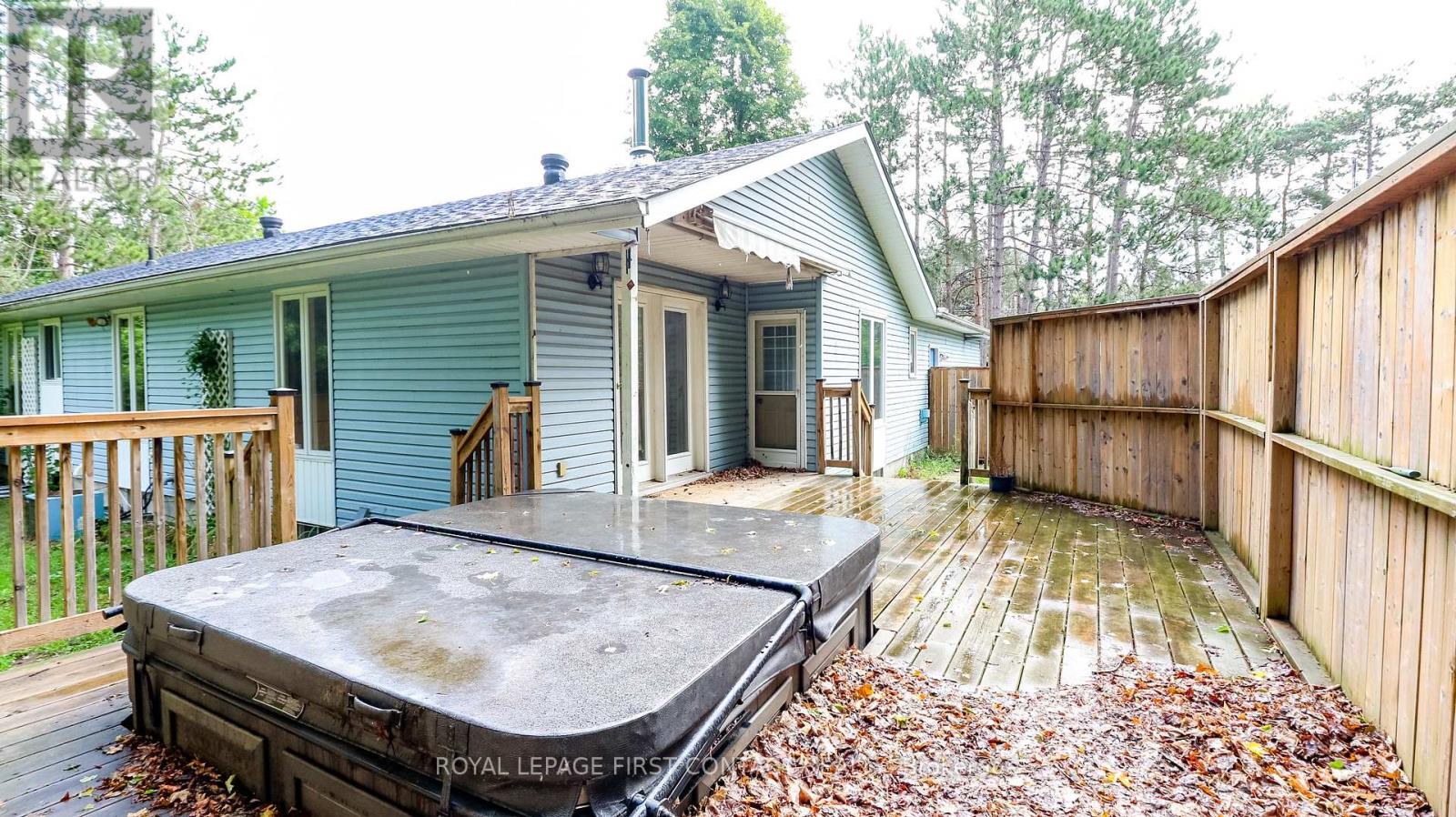 24 Howard Avenue, Tiny, Ontario  L0L 2T0 - Photo 48 - S12408791