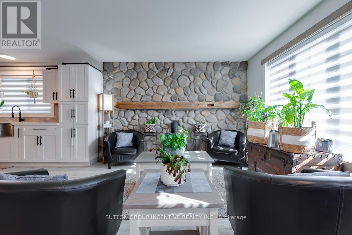 12 Brighton Road, Barrie, Ontario  L4M 6S5 - Photo 12 - S12408848