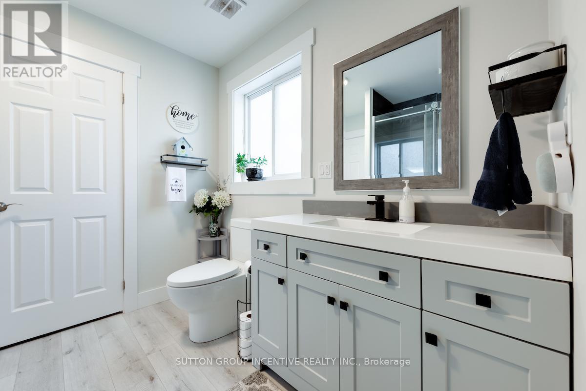 12 Brighton Road, Barrie, Ontario  L4M 6S5 - Photo 14 - S12408848