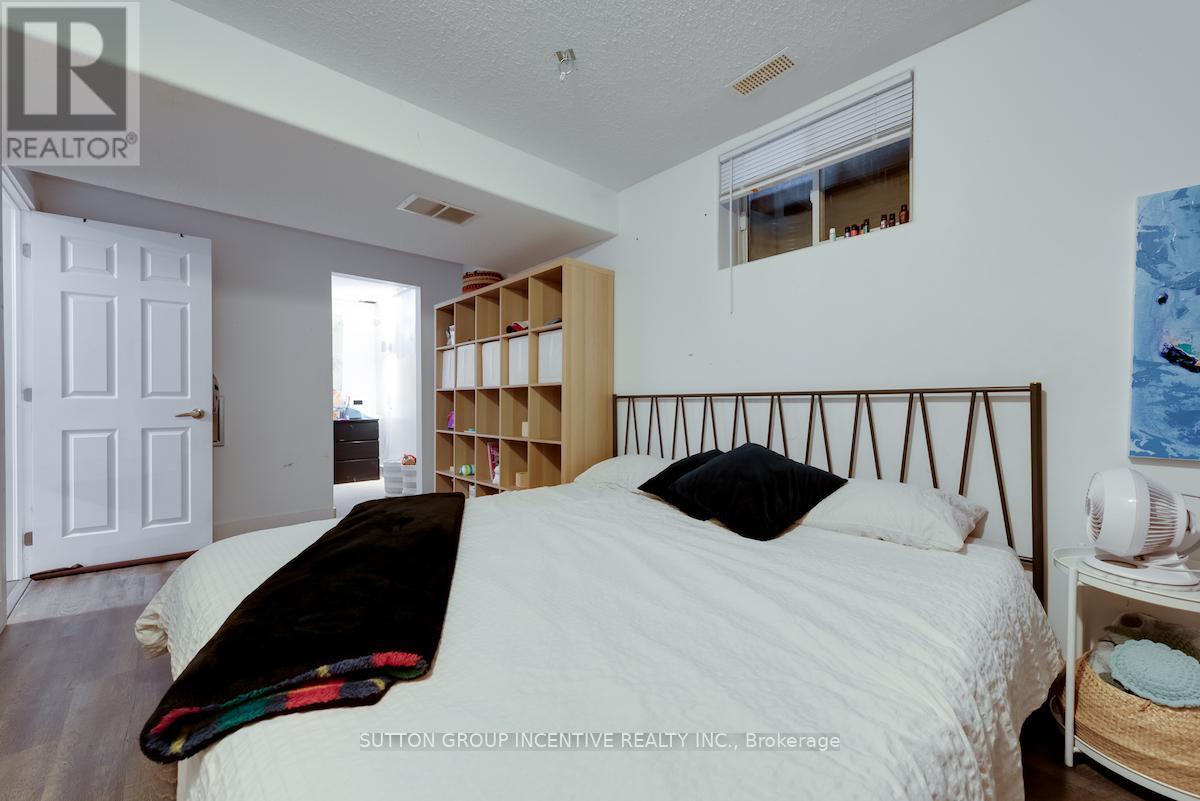 12 Brighton Road, Barrie, Ontario  L4M 6S5 - Photo 30 - S12408848