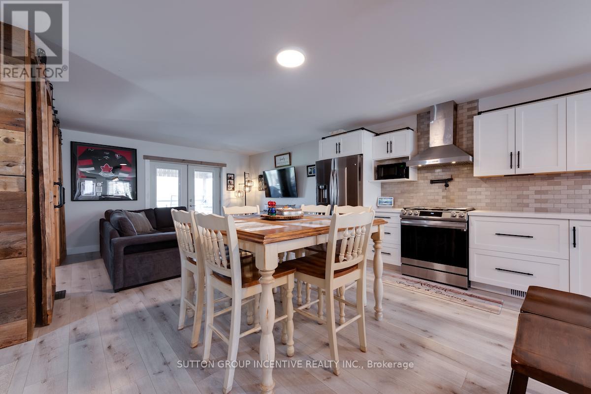 12 Brighton Road, Barrie, Ontario  L4M 6S5 - Photo 7 - S12408848
