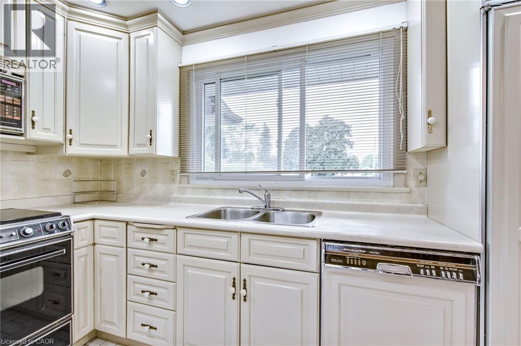 3546 Eton Crescent, Niagara Falls, Ontario  L2J 3B5 - Photo 9 - 40764023