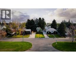 439 Dieppe Boulevard S Glendale