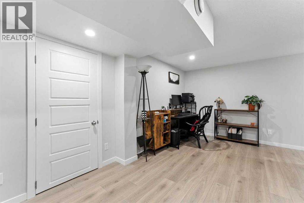 1004, 250 Fireside View, Cochrane, Alberta  T4C 2M2 - Photo 20 - A2234665