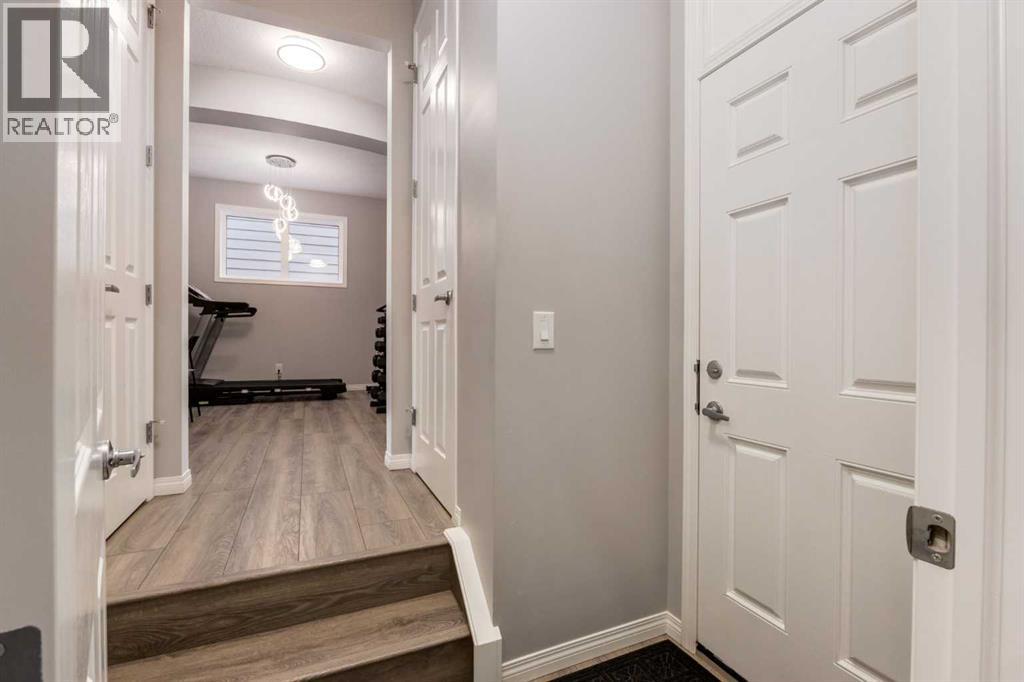 68 Yorkstone Grove Sw, Calgary, Alberta  T2X 4K6 - Photo 16 - A2257472