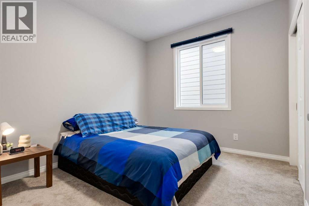 68 Yorkstone Grove Sw, Calgary, Alberta  T2X 4K6 - Photo 35 - A2257472