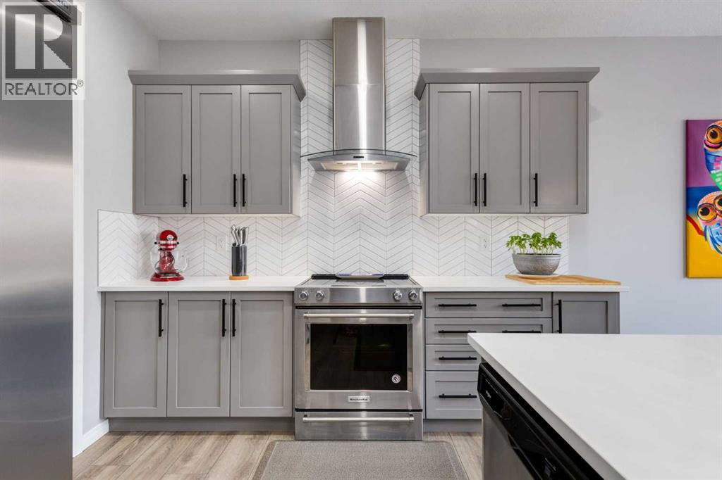 68 Yorkstone Grove Sw, Calgary, Alberta  T2X 4K6 - Photo 9 - A2257472