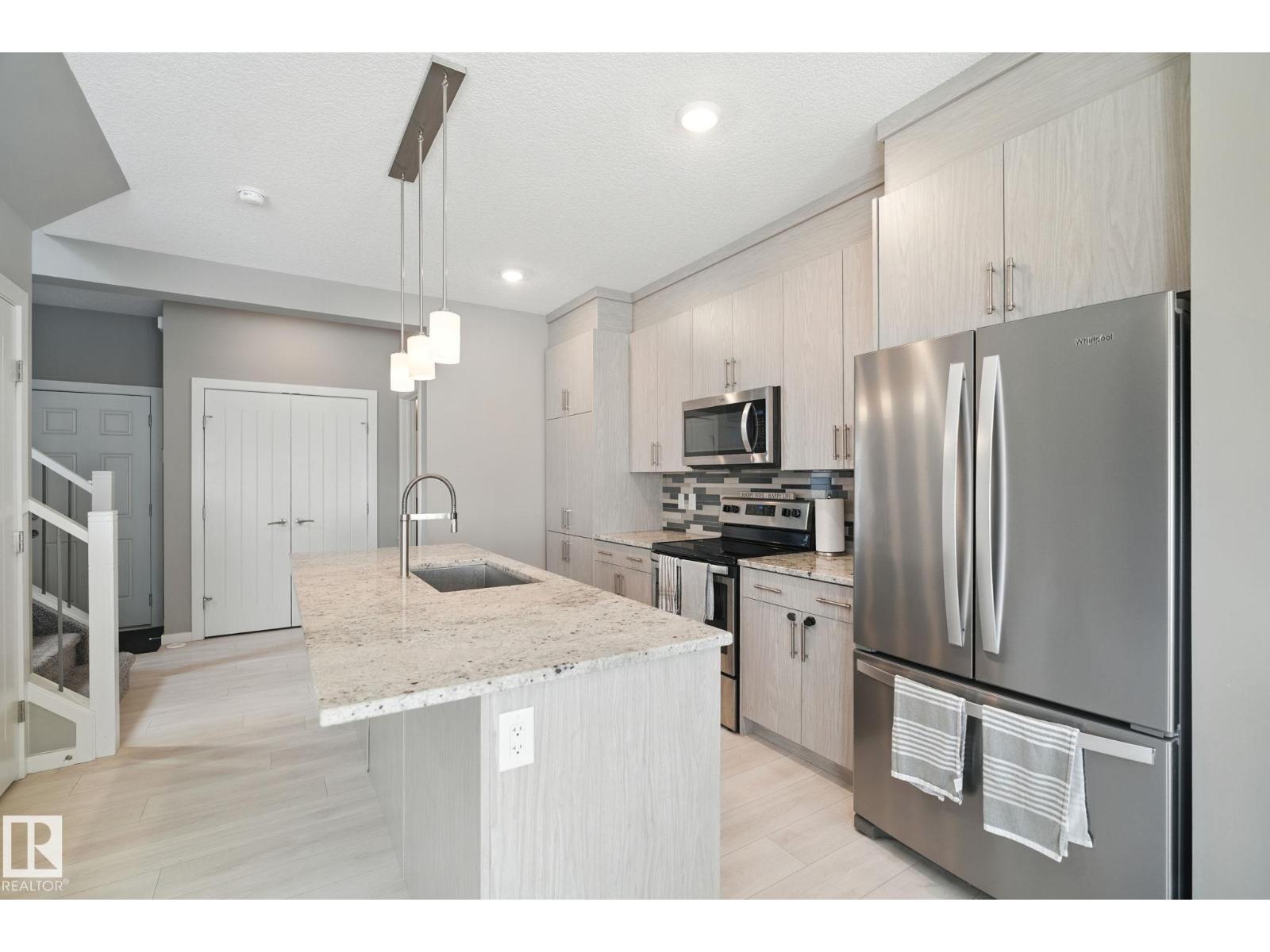 1721 Dumont Cr Sw, Edmonton, Alberta  T6W 3J2 - Photo 5 - E4458095