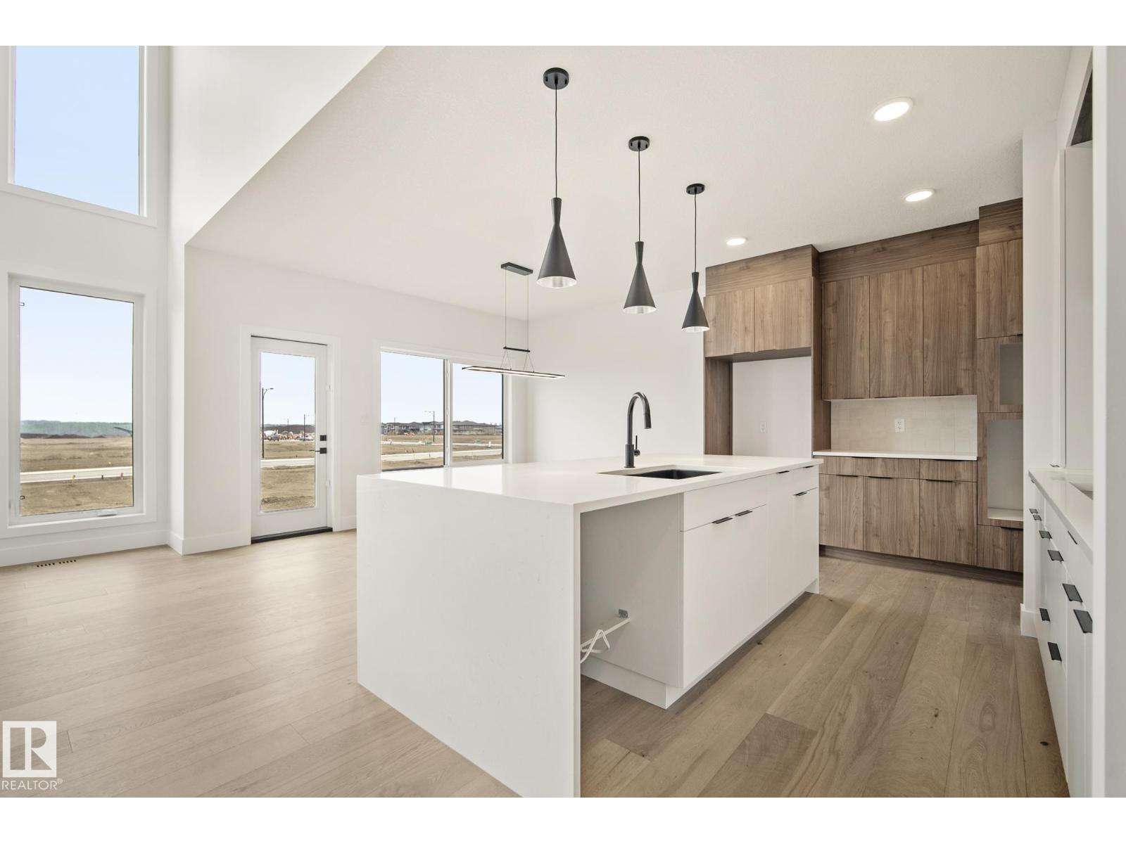 7095 Kiviaq Cr Sw, Edmonton, Alberta  T6W 5N7 - Photo 10 - E4458097