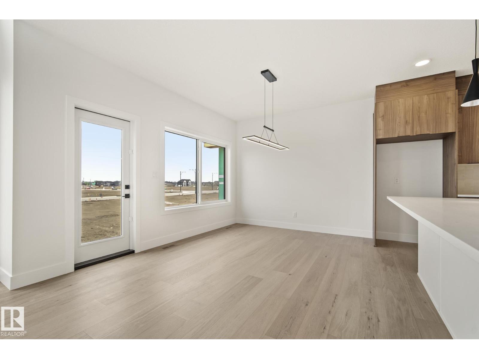 7095 Kiviaq Cr Sw, Edmonton, Alberta  T6W 5N7 - Photo 11 - E4458097