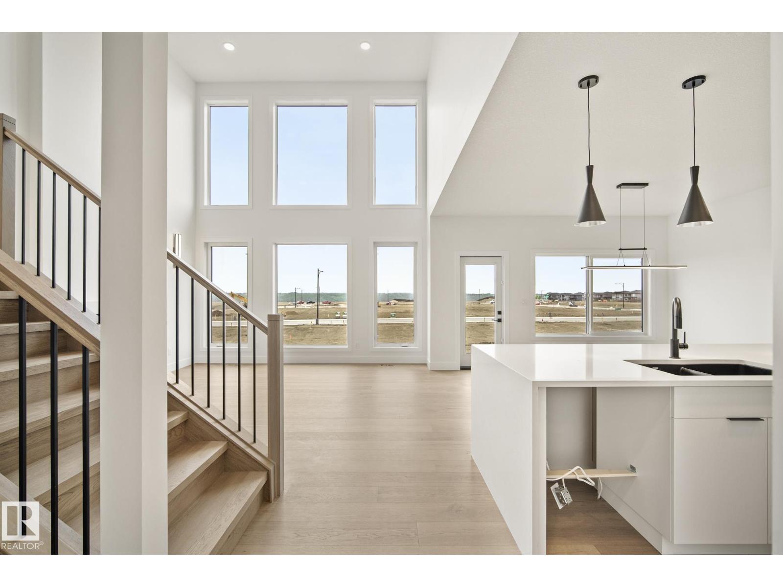 7095 Kiviaq Cr Sw, Edmonton, Alberta  T6W 5N7 - Photo 3 - E4458097