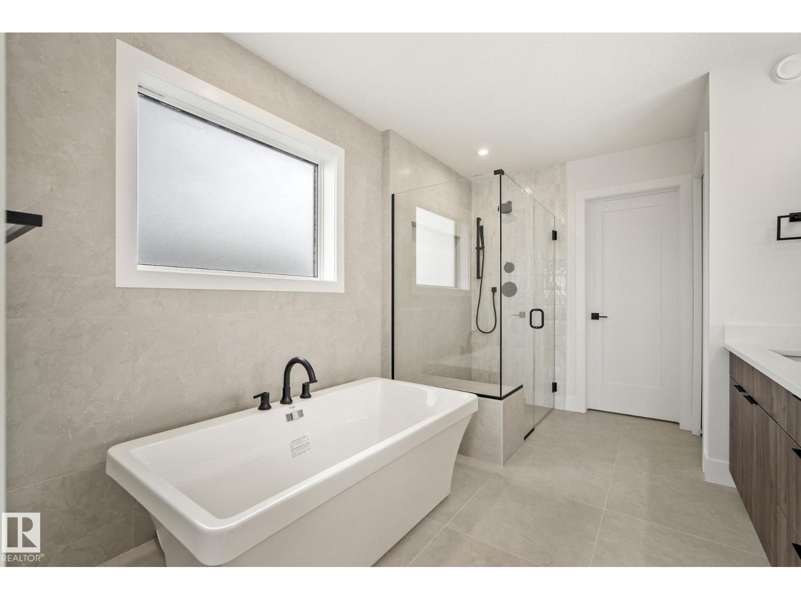 7095 Kiviaq Cr Sw, Edmonton, Alberta  T6W 5N7 - Photo 37 - E4458097
