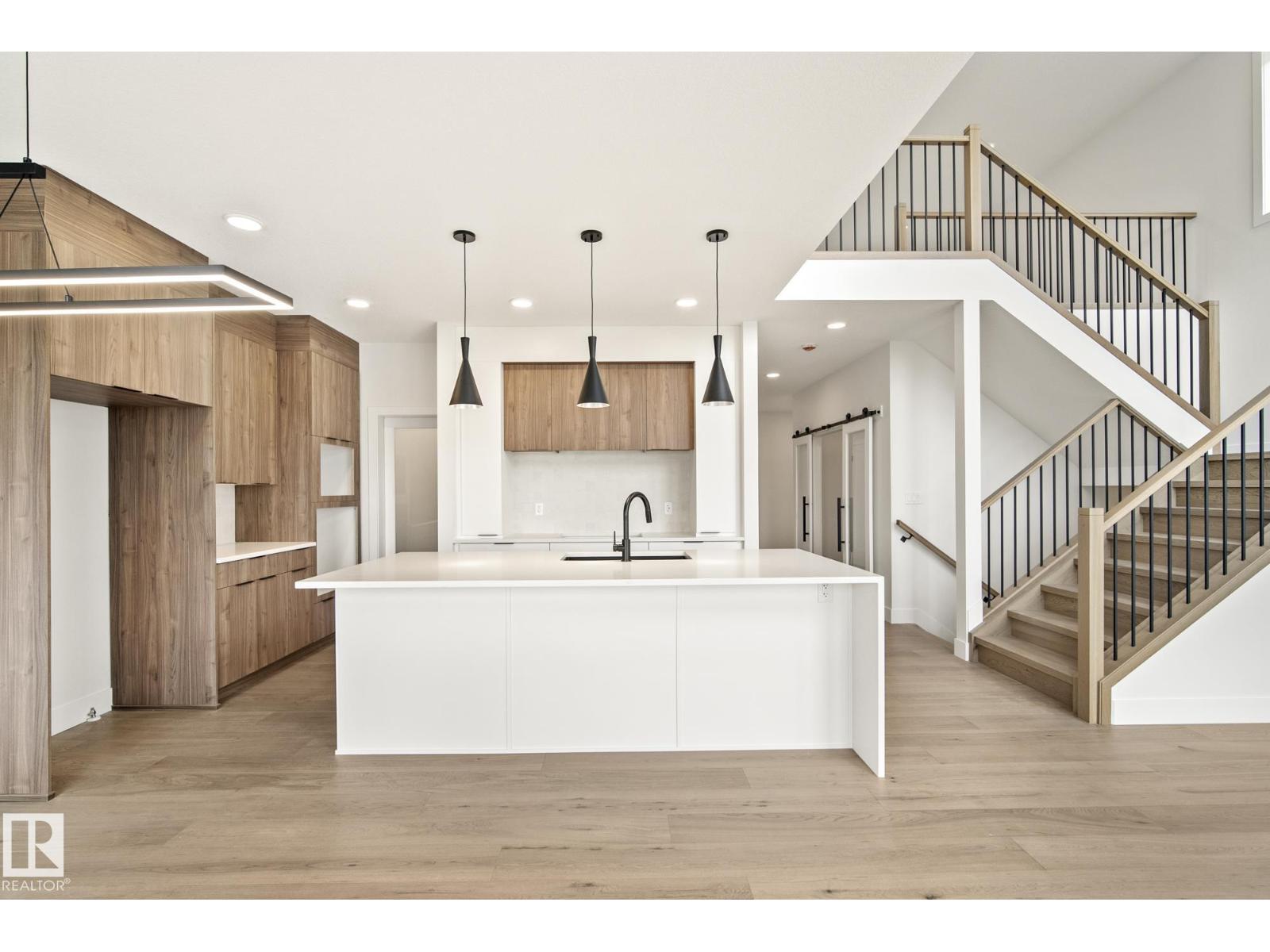 7095 Kiviaq Cr Sw, Edmonton, Alberta  T6W 5N7 - Photo 6 - E4458097