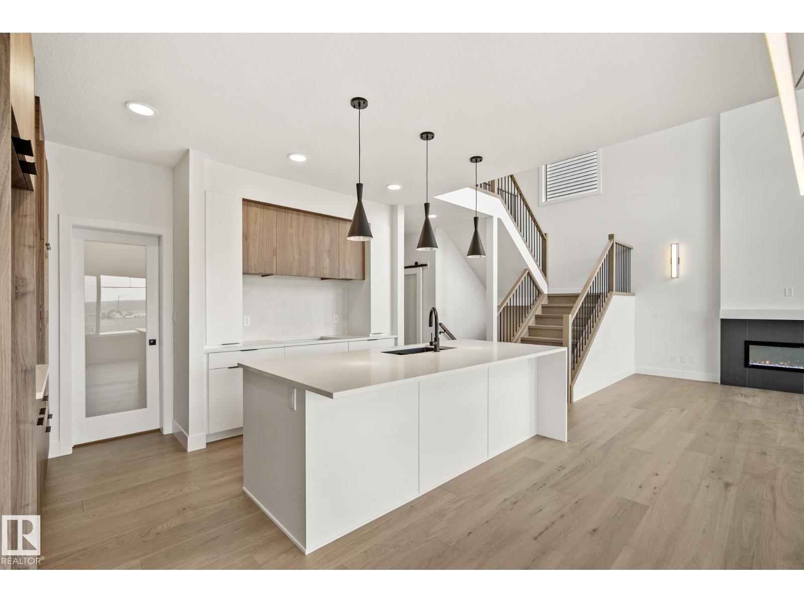 7095 Kiviaq Cr Sw, Edmonton, Alberta  T6W 5N7 - Photo 7 - E4458097