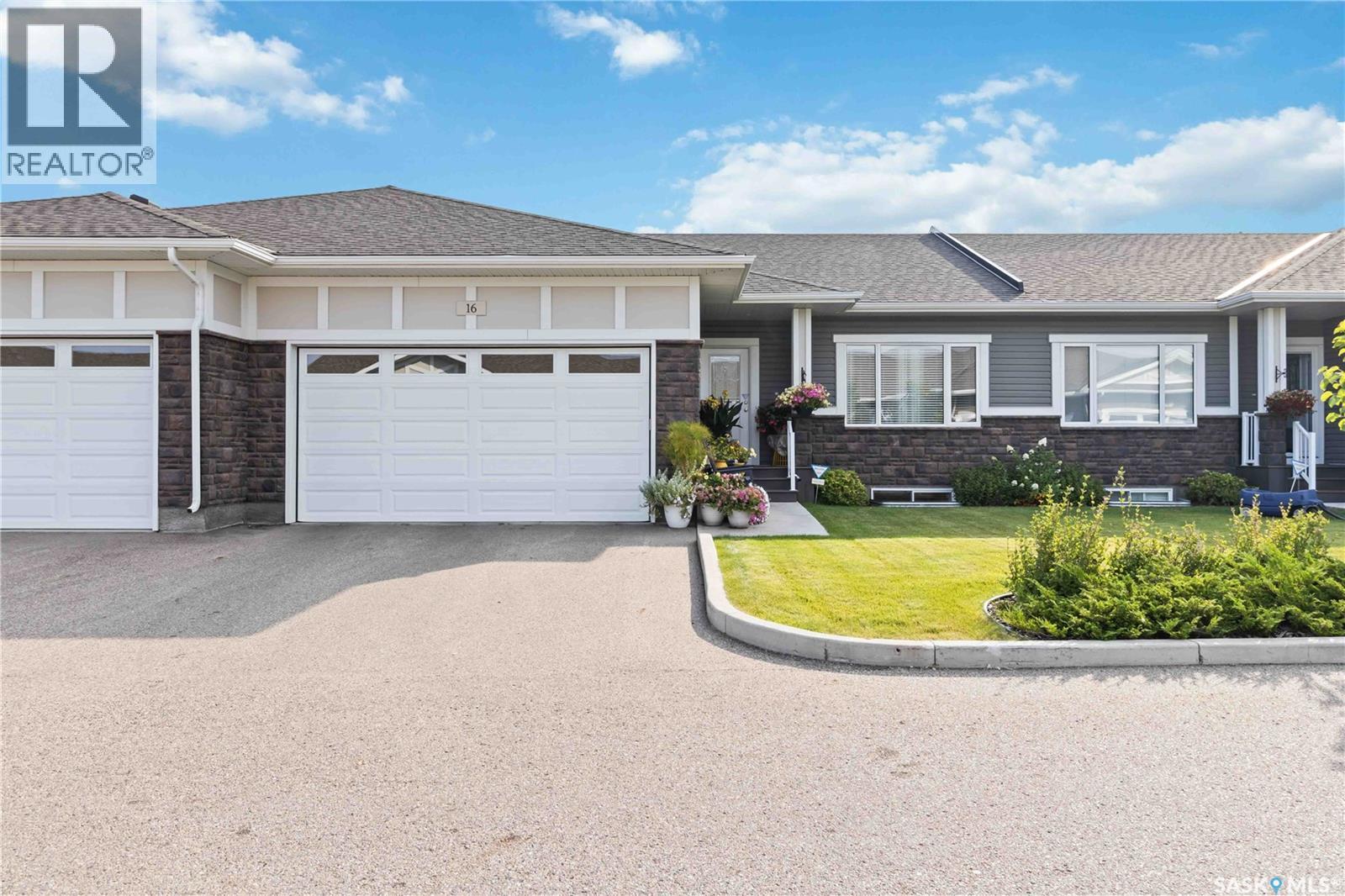 16 3210 11th STREET W, Saskatoon, Saskatchewan