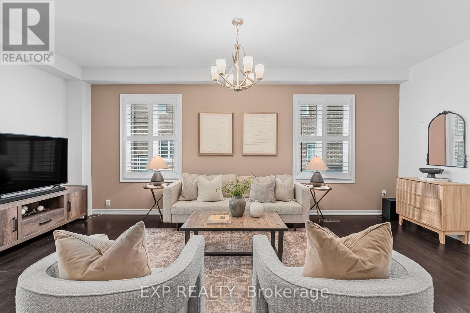 392 Grindstone Trail, Oakville, Ontario  L6H 0S1 - Photo 5 - W12408801