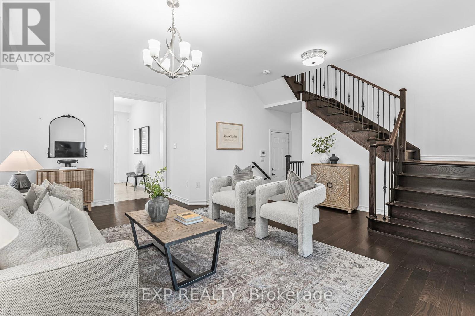 392 Grindstone Trail, Oakville, Ontario  L6H 0S1 - Photo 6 - W12408801