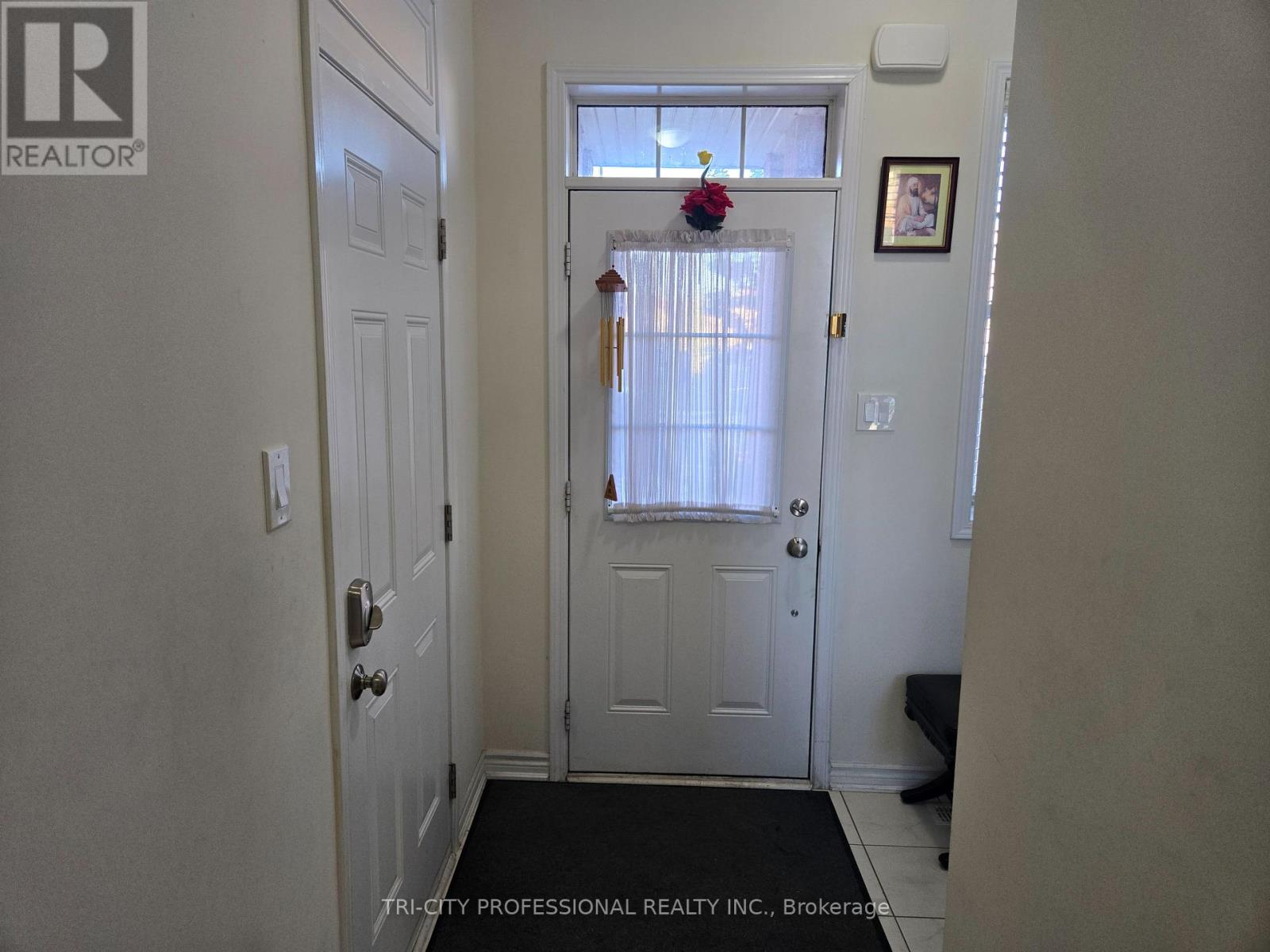 520 Edenbrook Hill Drive, Brampton, Ontario  L7A 4T7 - Photo 13 - W12408810