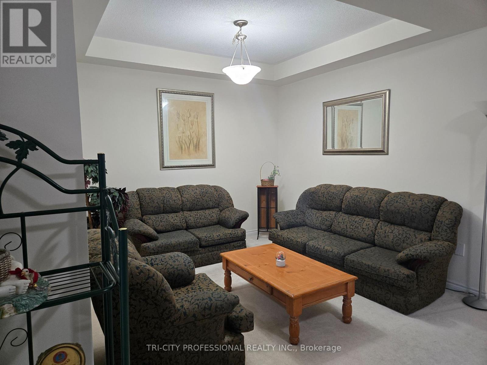 520 Edenbrook Hill Drive, Brampton, Ontario  L7A 4T7 - Photo 19 - W12408810