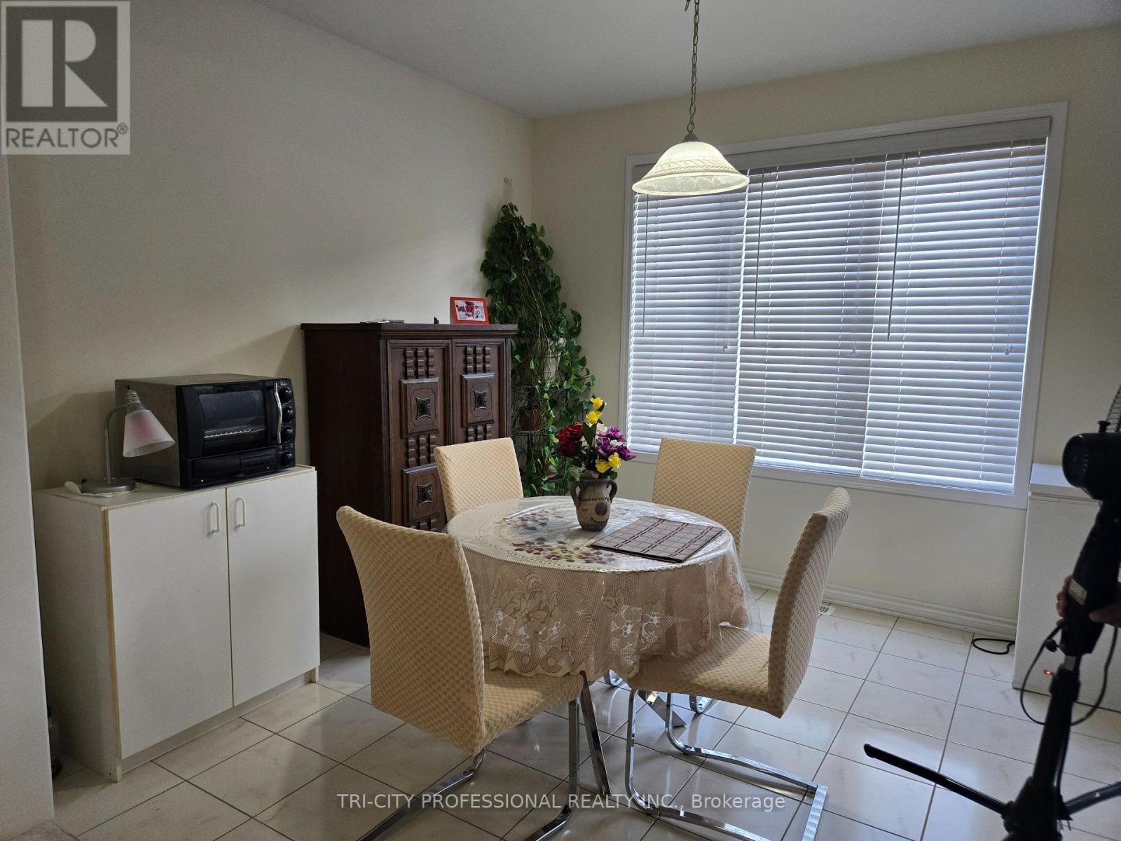 520 Edenbrook Hill Drive, Brampton, Ontario  L7A 4T7 - Photo 27 - W12408810