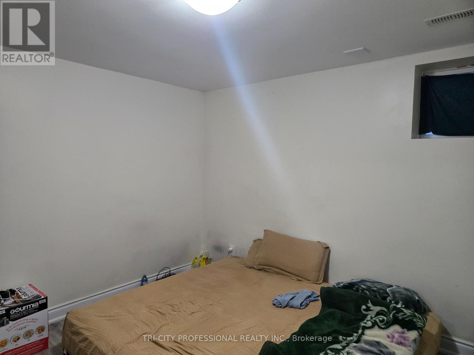 520 Edenbrook Hill Drive, Brampton, Ontario  L7A 4T7 - Photo 9 - W12408810