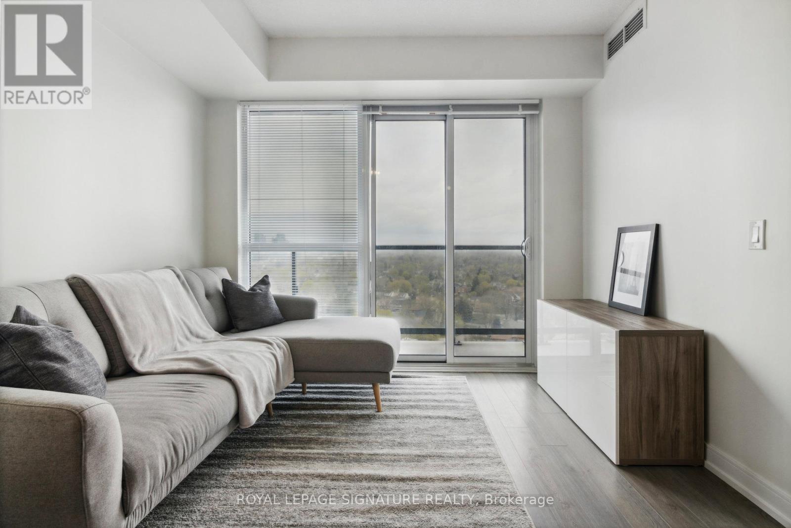 1703 - 20 Thomas Riley Road, Toronto, Ontario  M9B 0C3 - Photo 19 - W12408859