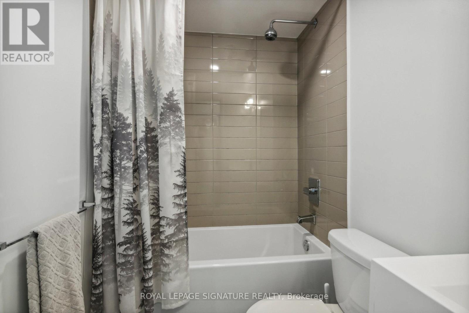 1703 - 20 Thomas Riley Road, Toronto, Ontario  M9B 0C3 - Photo 23 - W12408859