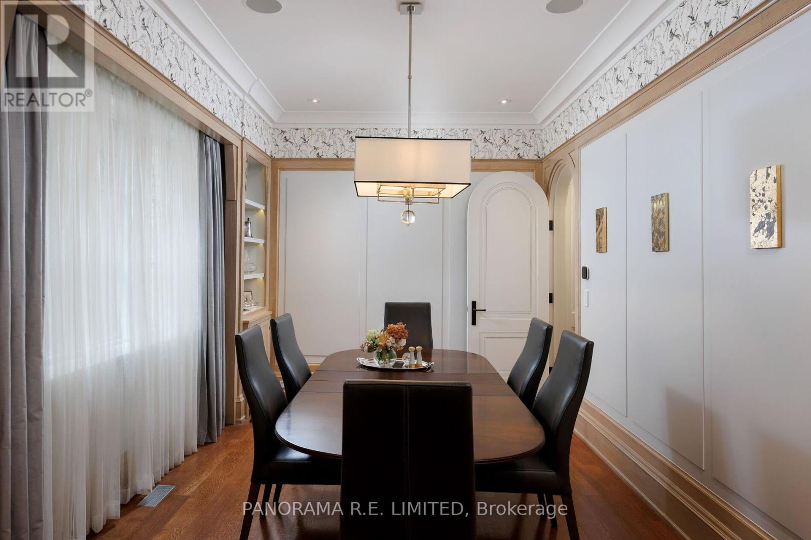 19 Graystone Gardens, Toronto, Ontario  M8Z 3C2 - Photo 18 - W12408881