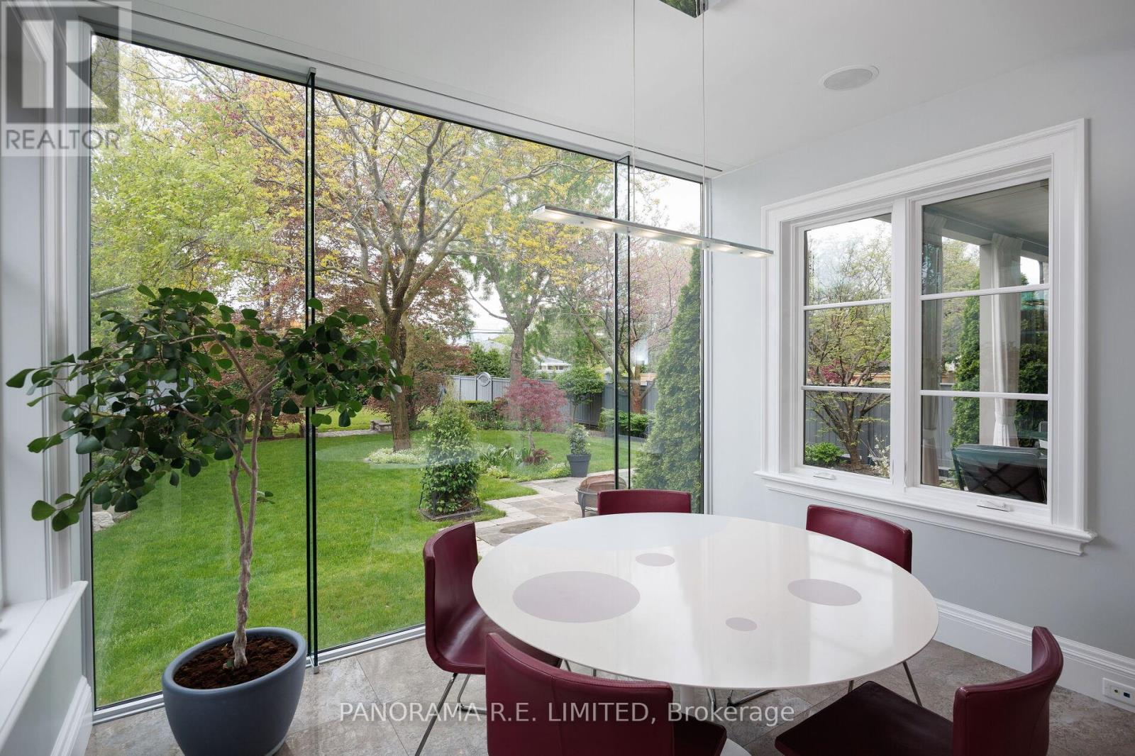 19 Graystone Gardens, Toronto, Ontario  M8Z 3C2 - Photo 24 - W12408881