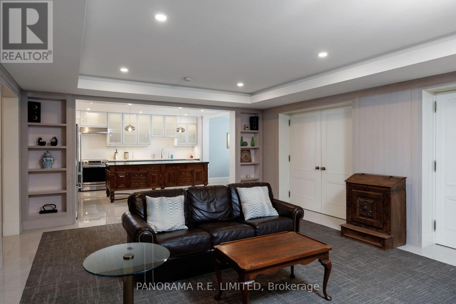 19 Graystone Gardens, Toronto, Ontario  M8Z 3C2 - Photo 37 - W12408881