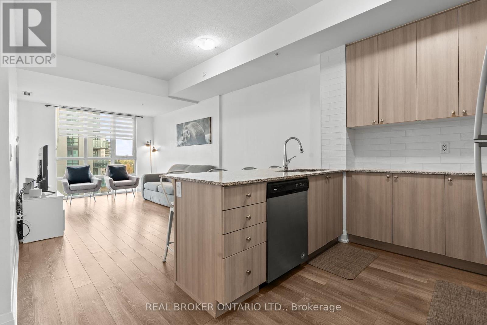 408 - 65 Yorkland Boulevard, Brampton, Ontario  L6P 4M5 - Photo 12 - W12408890