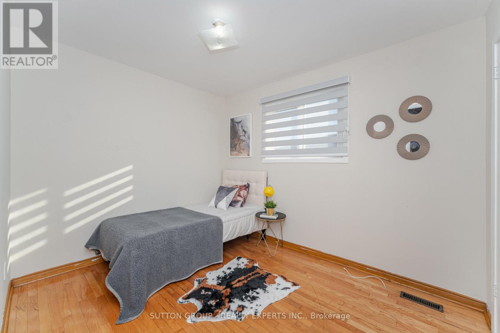 3783 Keenan Crescent, Mississauga, Ontario  L4T 3M1 - Photo 21 - W12408904