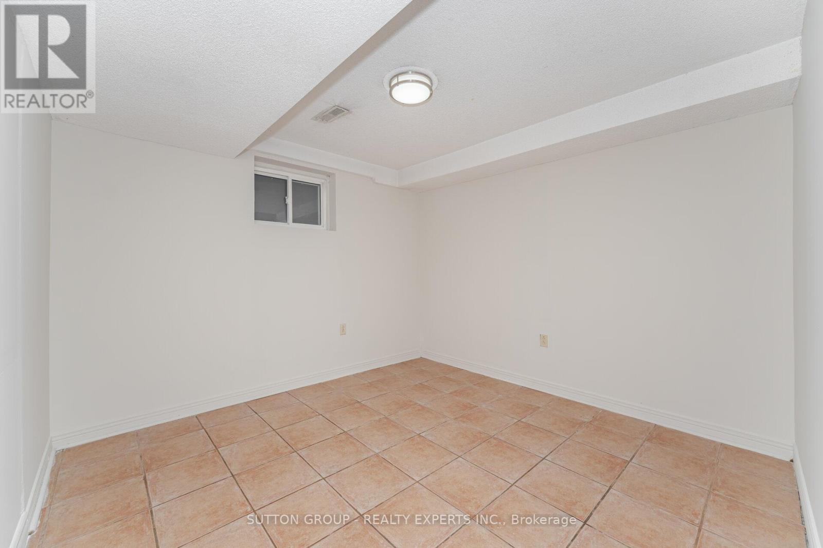 3783 Keenan Crescent, Mississauga, Ontario  L4T 3M1 - Photo 41 - W12408904
