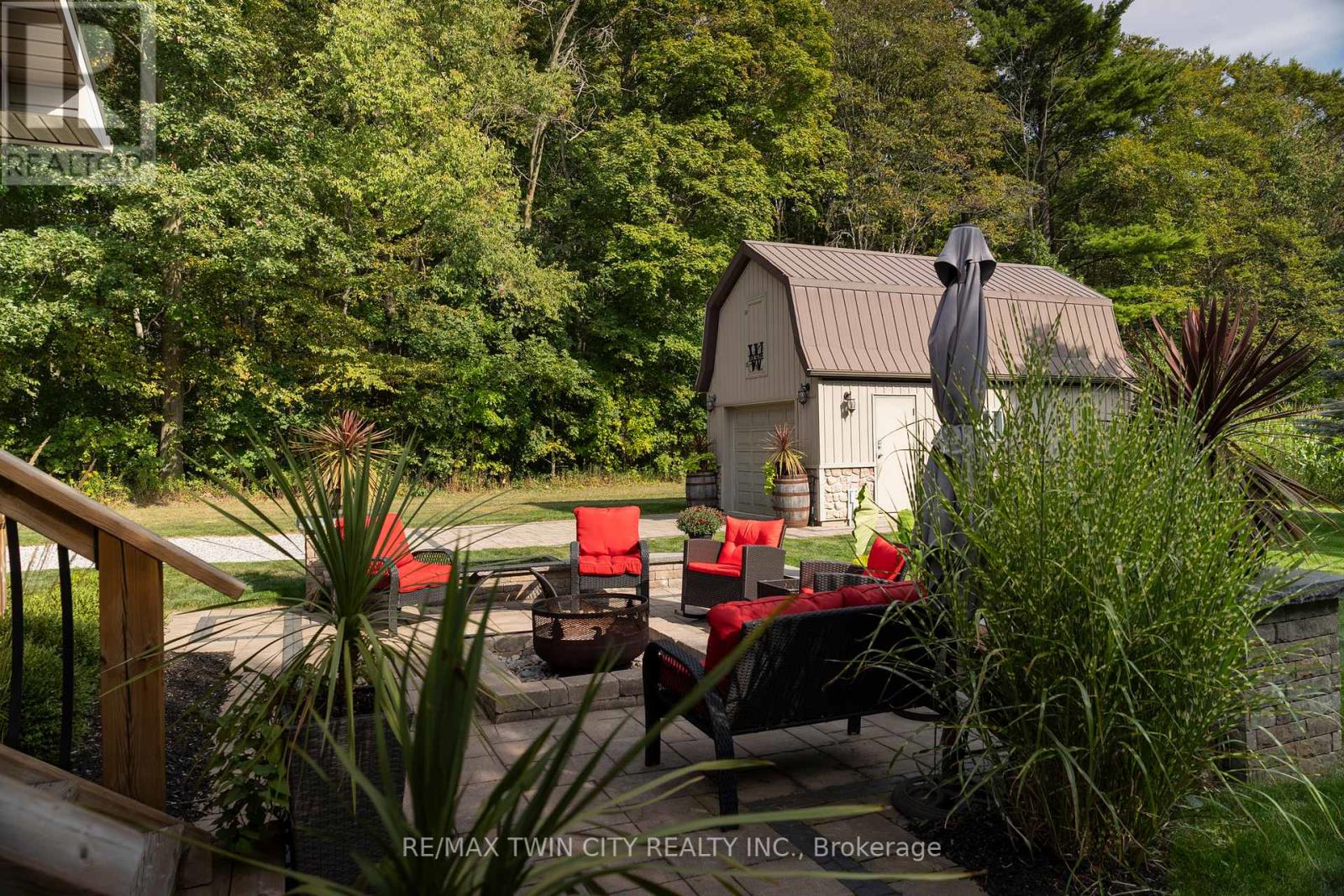 93 Norwich Road, Brant (Oakland), Ontario  N0E 1R0 - Photo 2 - X12408796